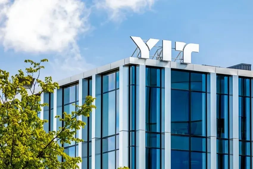 YIT
